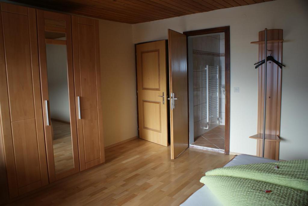 Gasthaus Haus Vroni Tannheim Zimmer foto